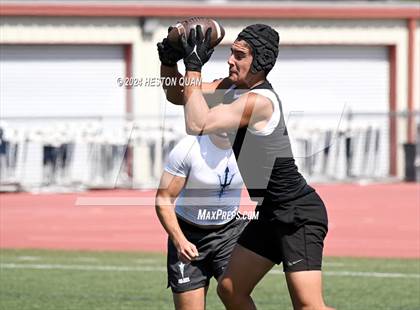 Thumbnail 3 in San Clemente vs. Corona del Mar (Brave 8 Invitational) photogallery.