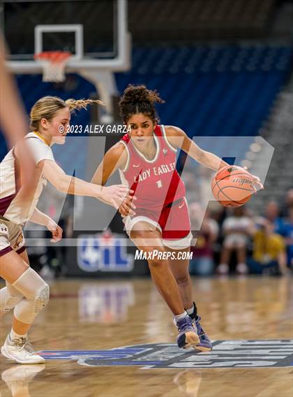 Thumbnail 3 in Fairfield vs Holliday (UIL 2A Basketball State final) photogallery.