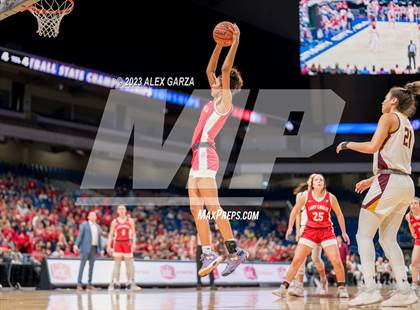 Thumbnail 2 in Fairfield vs Holliday (UIL 2A Basketball State final) photogallery.