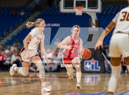 Thumbnail 2 in Fairfield vs Holliday (UIL 2A Basketball State final) photogallery.