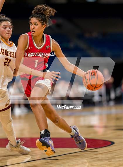 Thumbnail 2 in Fairfield vs Holliday (UIL 2A Basketball State final) photogallery.