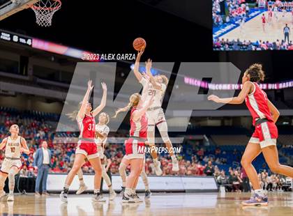Thumbnail 3 in Fairfield vs Holliday (UIL 2A Basketball State final) photogallery.