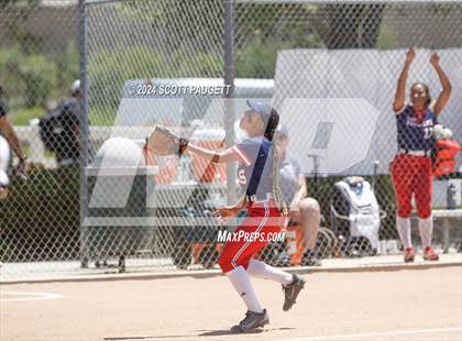 Thumbnail 3 in Hesperia Christian @ Temecula Prep (CIF SS D8 Semifinal) photogallery.