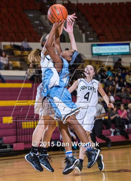 Thumbnail 2 in New Way Christian Academy vs. Archer City (Fantasy of Lights) photogallery.