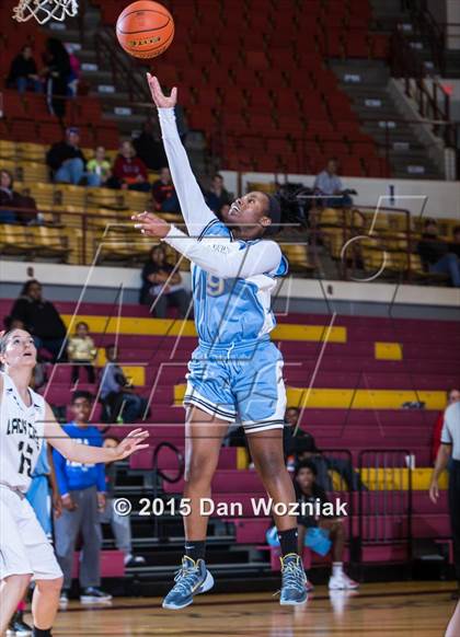Thumbnail 3 in New Way Christian Academy vs. Archer City (Fantasy of Lights) photogallery.