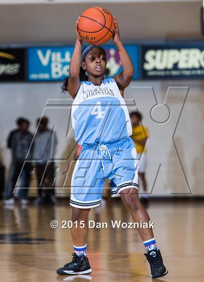 Thumbnail 3 in New Way Christian Academy vs. Archer City (Fantasy of Lights) photogallery.
