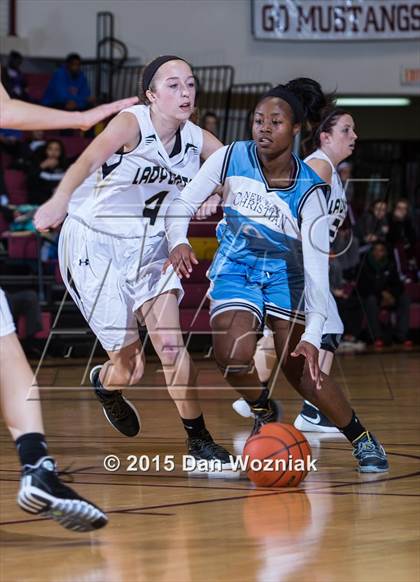 Thumbnail 3 in New Way Christian Academy vs. Archer City (Fantasy of Lights) photogallery.