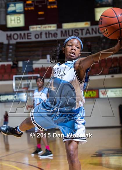 Thumbnail 1 in New Way Christian Academy vs. Archer City (Fantasy of Lights) photogallery.