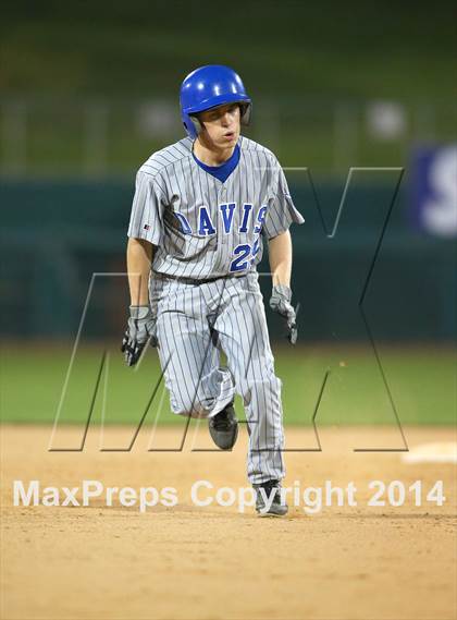 Thumbnail 2 in Jesuit vs. Davis (@Raley field) photogallery.