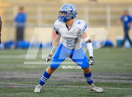 Thumbnail 2 in La Jolla Country Day vs. Grossmont (CIF SD D3 Championship) photogallery.
