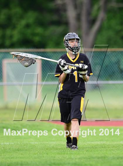 Thumbnail 2 in Daniel Hand @ North Haven (CIAC Class L 1st Round) photogallery.