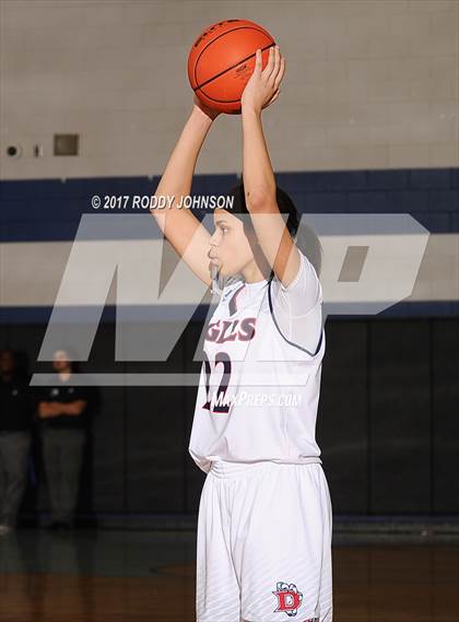 Thumbnail 1 in Brennan vs. Dawson (McDonald's Texas Invitational) photogallery.
