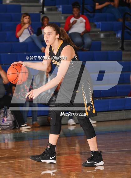 Thumbnail 2 in Brennan vs. Dawson (McDonald's Texas Invitational) photogallery.