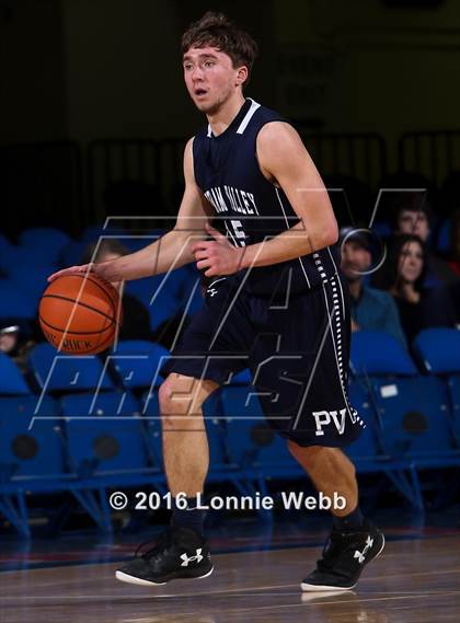 Thumbnail 2 in Briarcliff vs Putnam Valley (Section 1 Class B Final) photogallery.