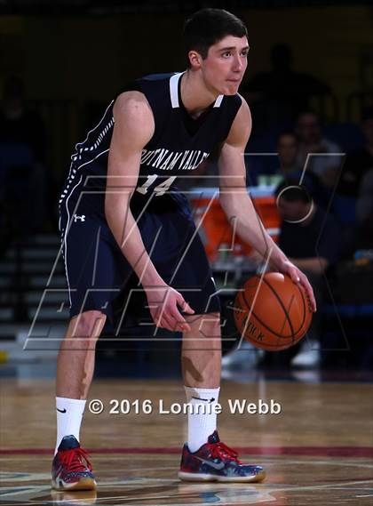 Thumbnail 2 in Briarcliff vs Putnam Valley (Section 1 Class B Final) photogallery.