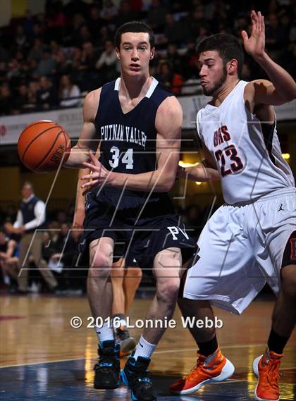 Thumbnail 1 in Briarcliff vs Putnam Valley (Section 1 Class B Final) photogallery.