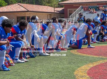 Thumbnail 1 in Serra vs. American Fork (Honor Bowl) photogallery.