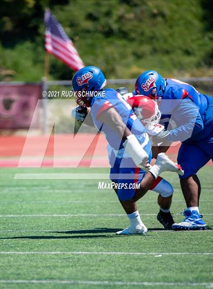 Thumbnail 2 in Serra vs. American Fork (Honor Bowl) photogallery.