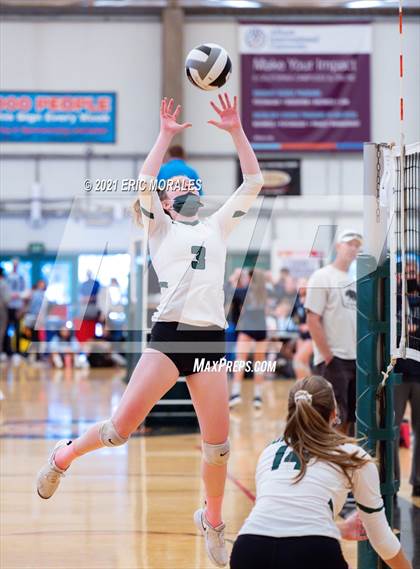 Thumbnail 3 in Coronado vs Academy of Our Lady of Peace (Southern California Invitational) photogallery.