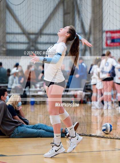 Thumbnail 3 in Coronado vs Academy of Our Lady of Peace (Southern California Invitational) photogallery.