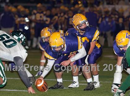 Thumbnail 3 in Hilmar vs. Escalon (CIF SJS D4 Final) photogallery.