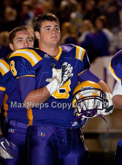 Thumbnail 2 in Hilmar vs. Escalon (CIF SJS D4 Final) photogallery.
