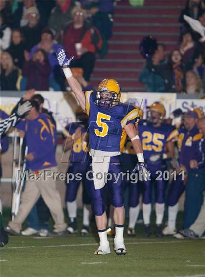 Thumbnail 2 in Hilmar vs. Escalon (CIF SJS D4 Final) photogallery.