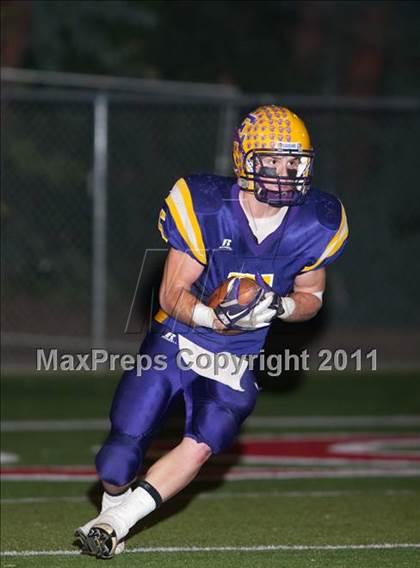Thumbnail 2 in Hilmar vs. Escalon (CIF SJS D4 Final) photogallery.