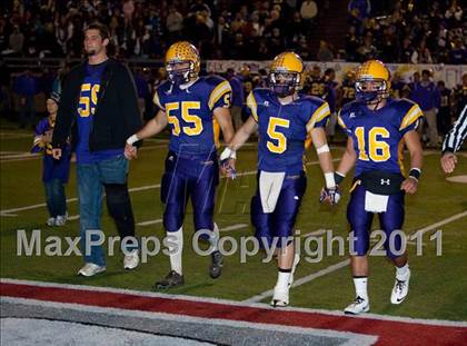 Thumbnail 2 in Hilmar vs. Escalon (CIF SJS D4 Final) photogallery.