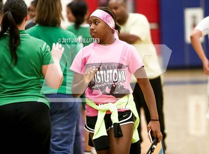 Thumbnail 2 in Verrado vs. St. Mary's (Lady Titan Winter Hoops Classic) photogallery.