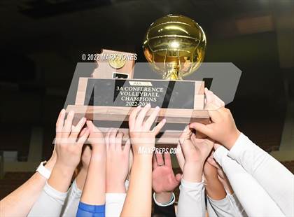 Thumbnail 2 in Snowflake vs. Northwest Christian (AIA 3A Finals Awards) photogallery.