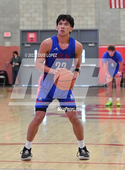 Thumbnail 2 in Los Alamitos vs. Westchester photogallery.
