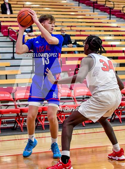 Thumbnail 2 in Los Alamitos vs. Westchester photogallery.