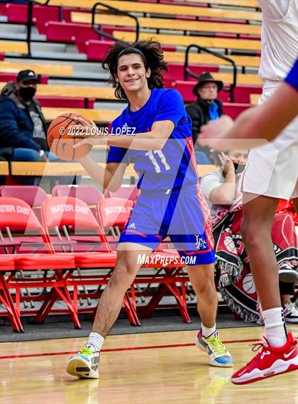 Thumbnail 1 in Los Alamitos vs. Westchester photogallery.