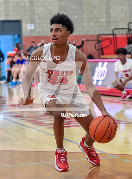 Thumbnail 2 in Los Alamitos vs. Westchester photogallery.