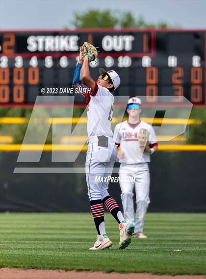 Thumbnail 1 in Xavier @ Linn-Mar photogallery.