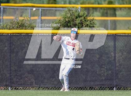 Thumbnail 1 in Xavier @ Linn-Mar photogallery.