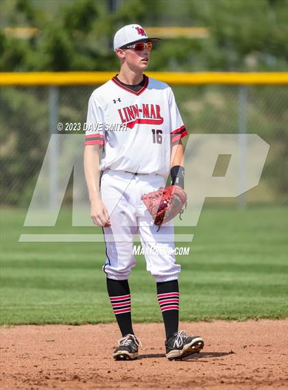 Thumbnail 3 in Xavier @ Linn-Mar photogallery.