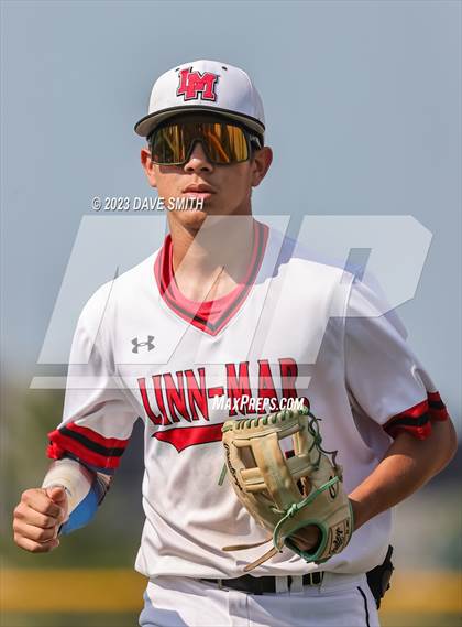 Thumbnail 1 in Xavier @ Linn-Mar photogallery.