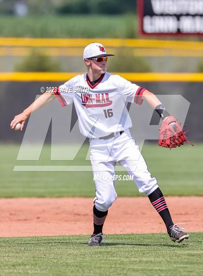 Thumbnail 2 in Xavier @ Linn-Mar photogallery.
