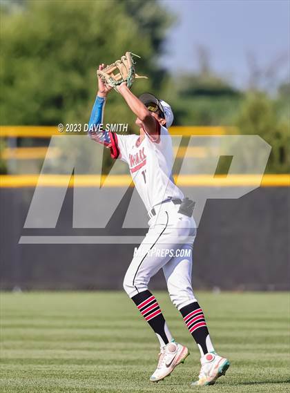 Thumbnail 3 in Xavier @ Linn-Mar photogallery.