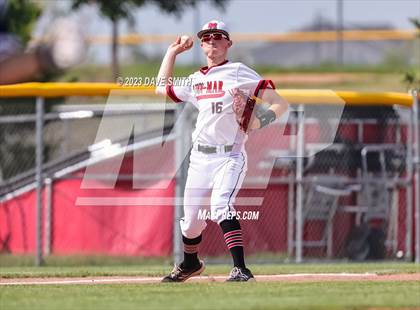 Thumbnail 3 in Xavier @ Linn-Mar photogallery.