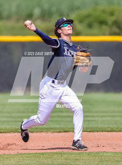Thumbnail 1 in Xavier @ Linn-Mar photogallery.