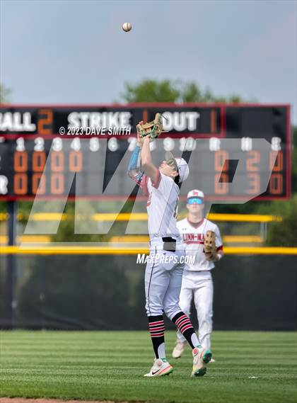 Thumbnail 3 in Xavier @ Linn-Mar photogallery.