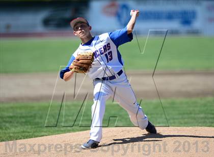 Thumbnail 3 in Notre Dame vs. Waterford (Class L Semifinal) photogallery.