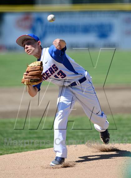 Thumbnail 3 in Notre Dame vs. Waterford (Class L Semifinal) photogallery.