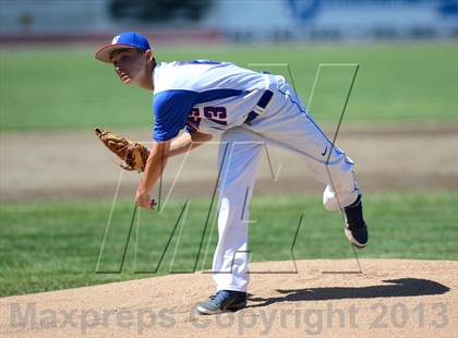 Thumbnail 2 in Notre Dame vs. Waterford (Class L Semifinal) photogallery.