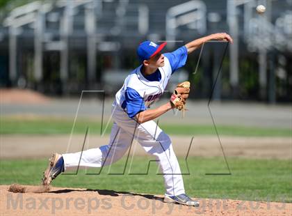 Thumbnail 2 in Notre Dame vs. Waterford (Class L Semifinal) photogallery.
