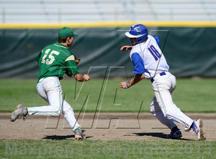 Thumbnail 3 in Notre Dame vs. Waterford (Class L Semifinal) photogallery.
