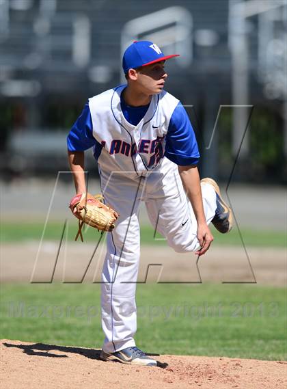 Thumbnail 3 in Notre Dame vs. Waterford (Class L Semifinal) photogallery.